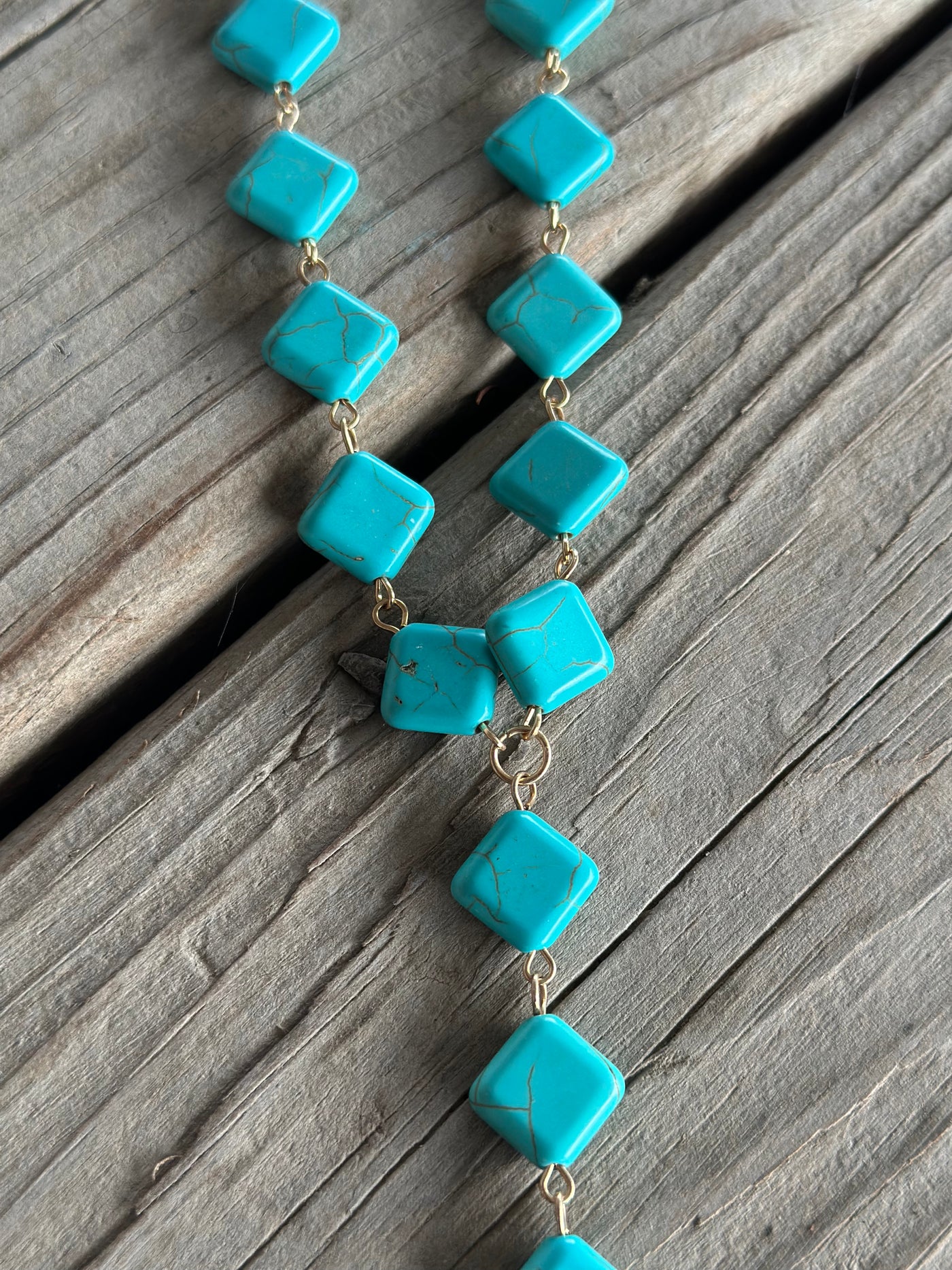 The Turquoise Gemstone Necklace