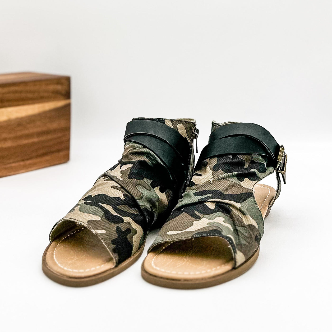 Avril Sandal in Camo