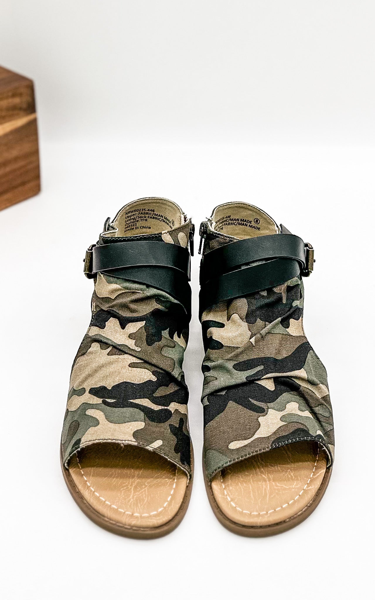 Avril Sandal in Camo