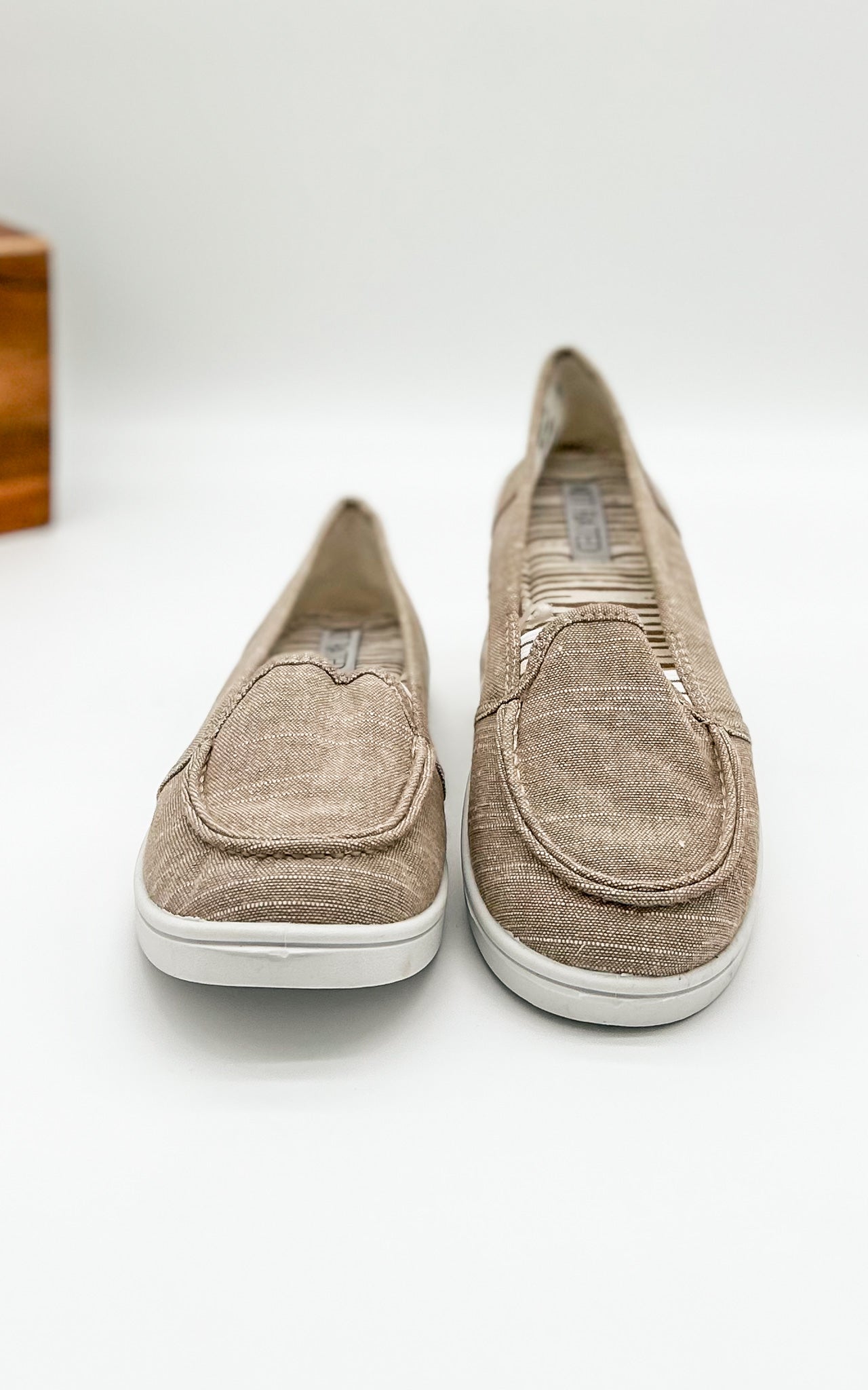 Mackerel Sneaker in Tan