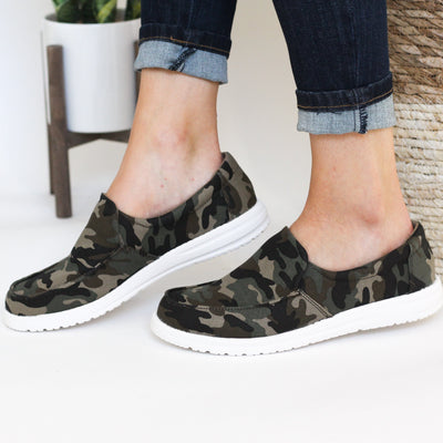 Maya Sneakers in Camo