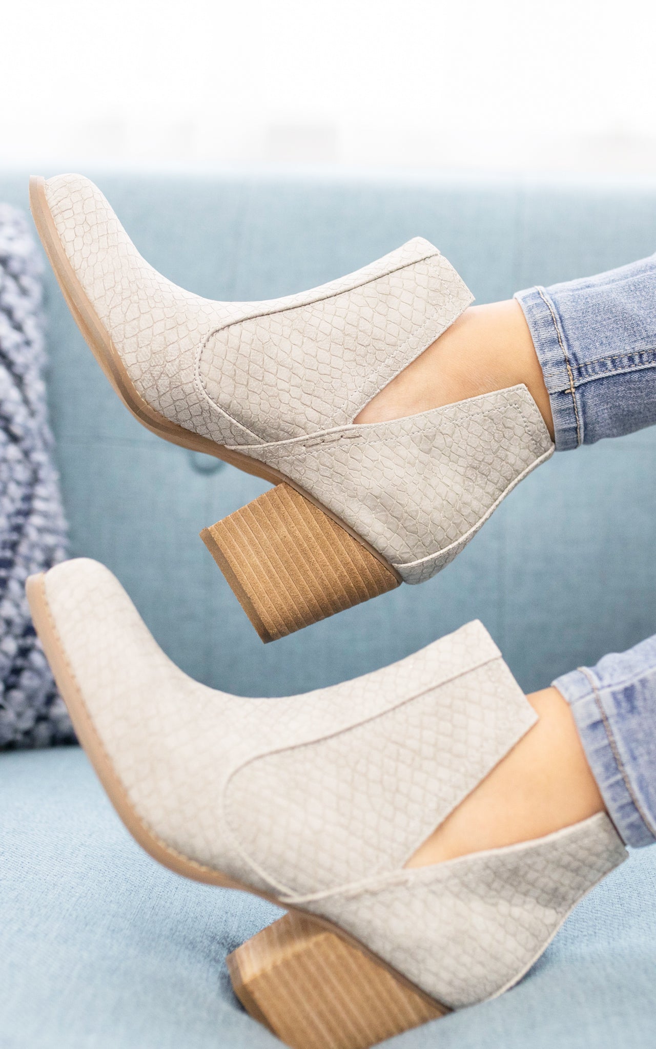 Tarim Booties in Grey